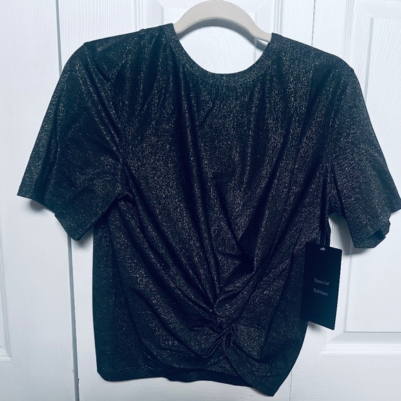 Lululemon brand new gold and black shimmer - Picture 1 of 3